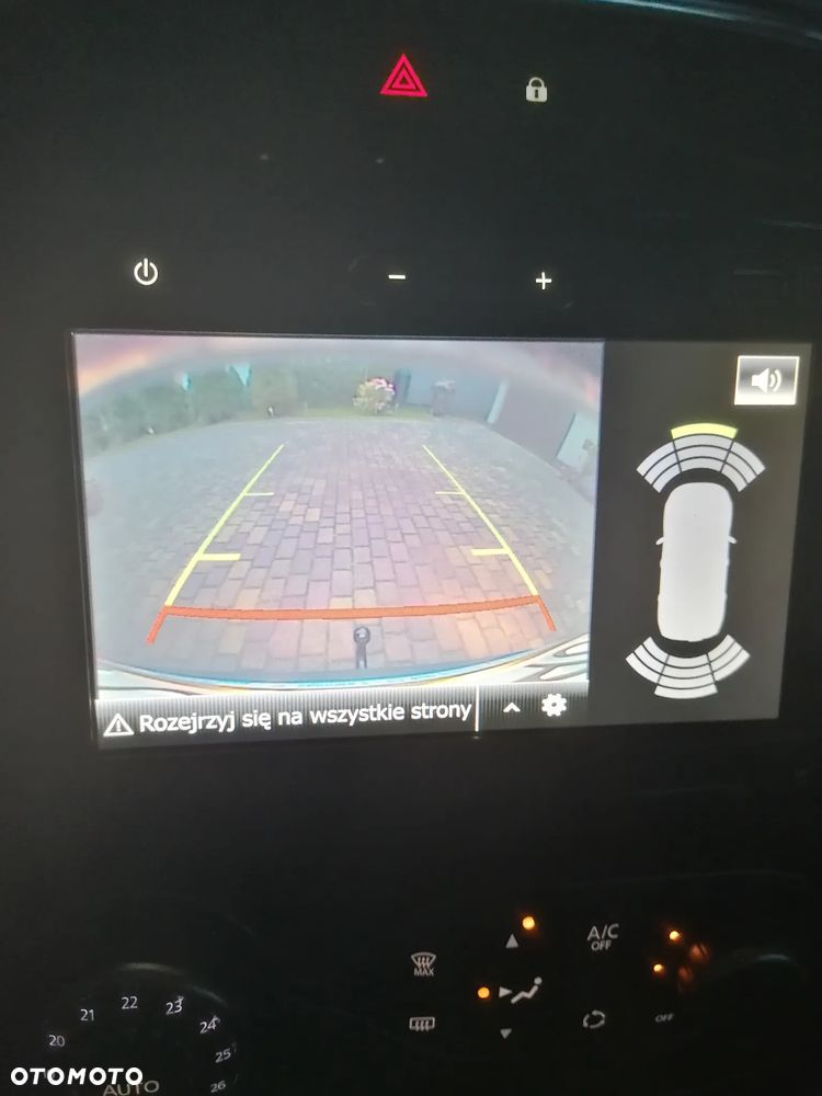 Renault Captur - 16