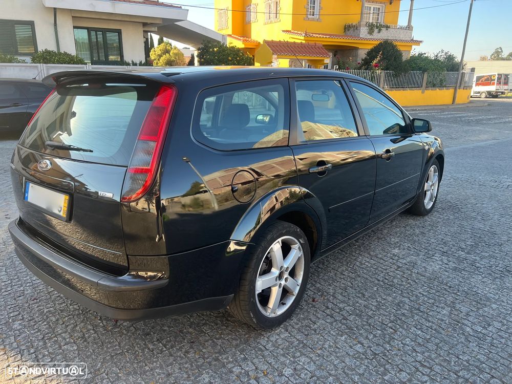 Ford Focus SW 1.6 TDCi Titanium - 16