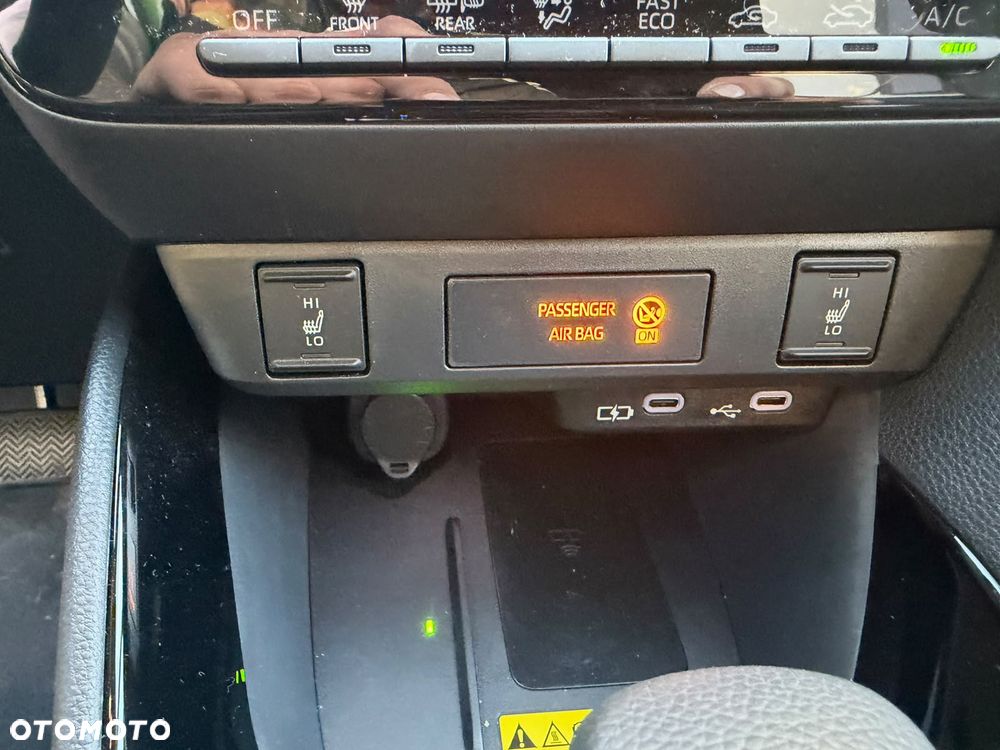 Toyota Yaris Hybrid 1.5 Executive - 13