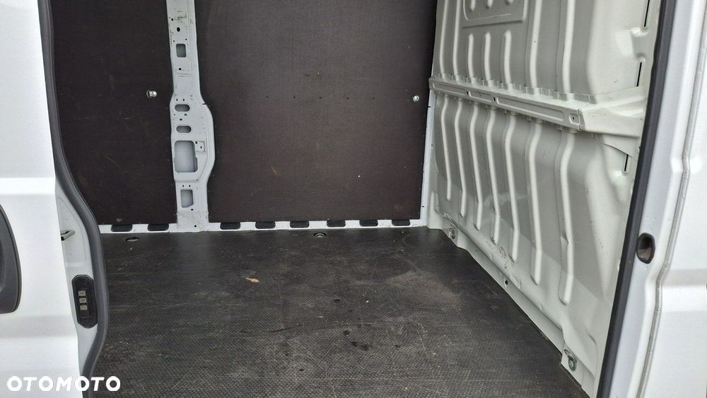 Opel Movano - 8