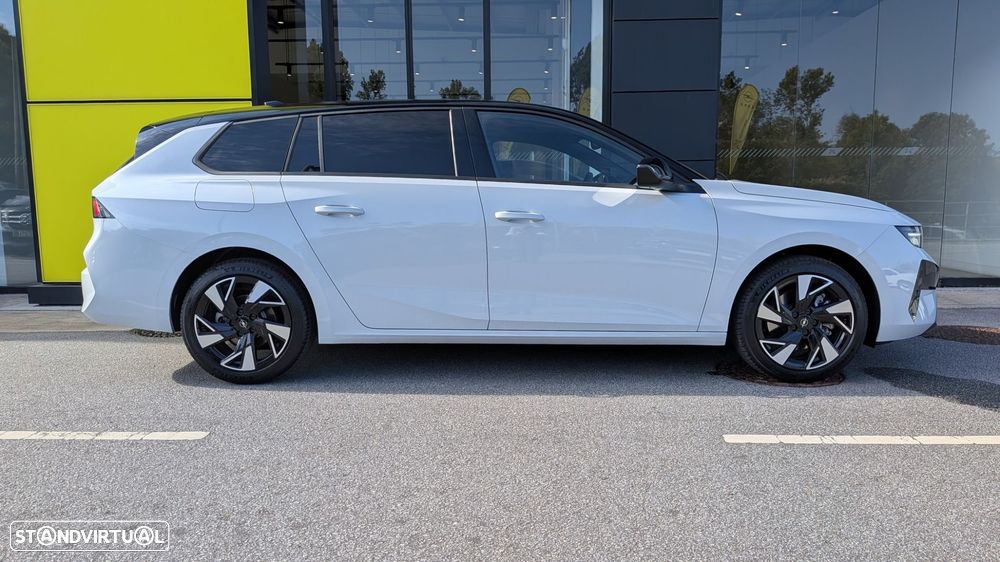 Opel Astra Sports Tourer - 5
