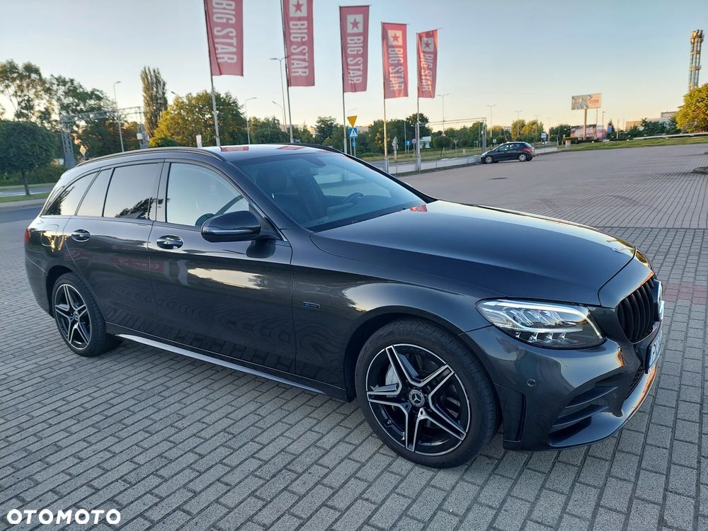 Mercedes-Benz Klasa C 300 e 9G-TRONIC AMG Line - 12