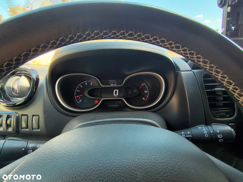 Opel Vivaro - 12