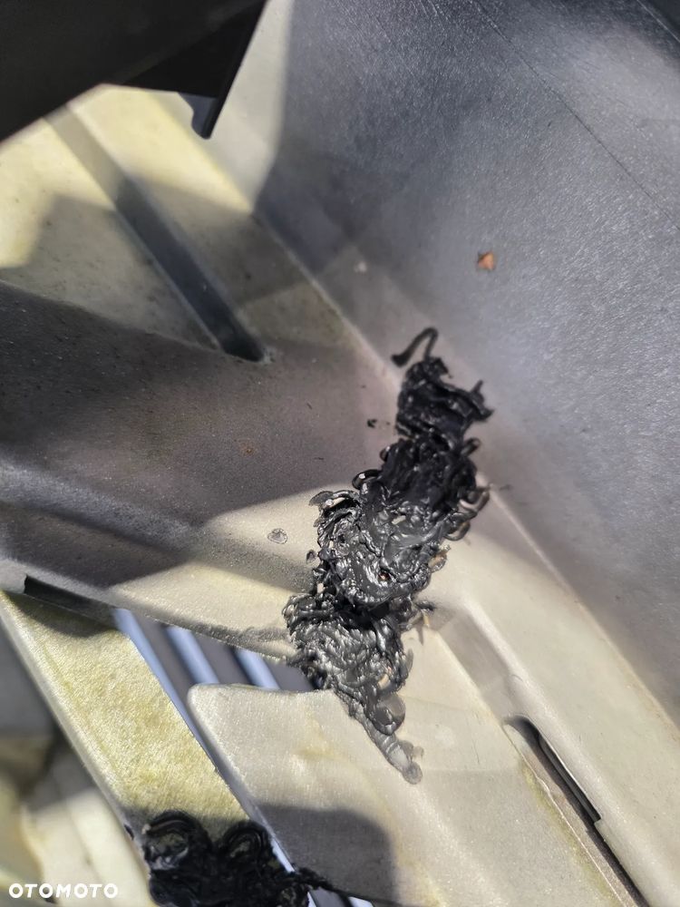 VW POLO 6R0 08- ZDERZAK PRZEDNI PRZÓD NA SPRYSKI + KRATKI NR 6R0807221 NR AUKCJI NZ1921 - 27