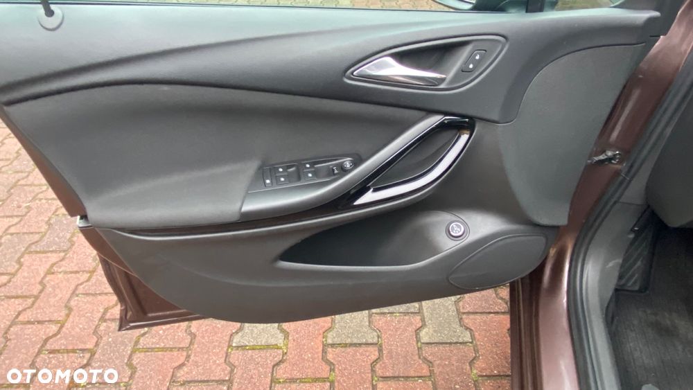 Opel Astra 1.6 D (CDTI) Start/Stop Business - 24