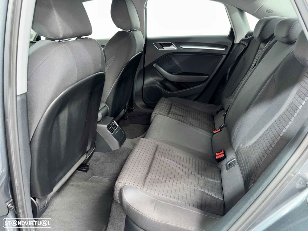 Audi A3 Limousine 1.6 TDI S-line - 16