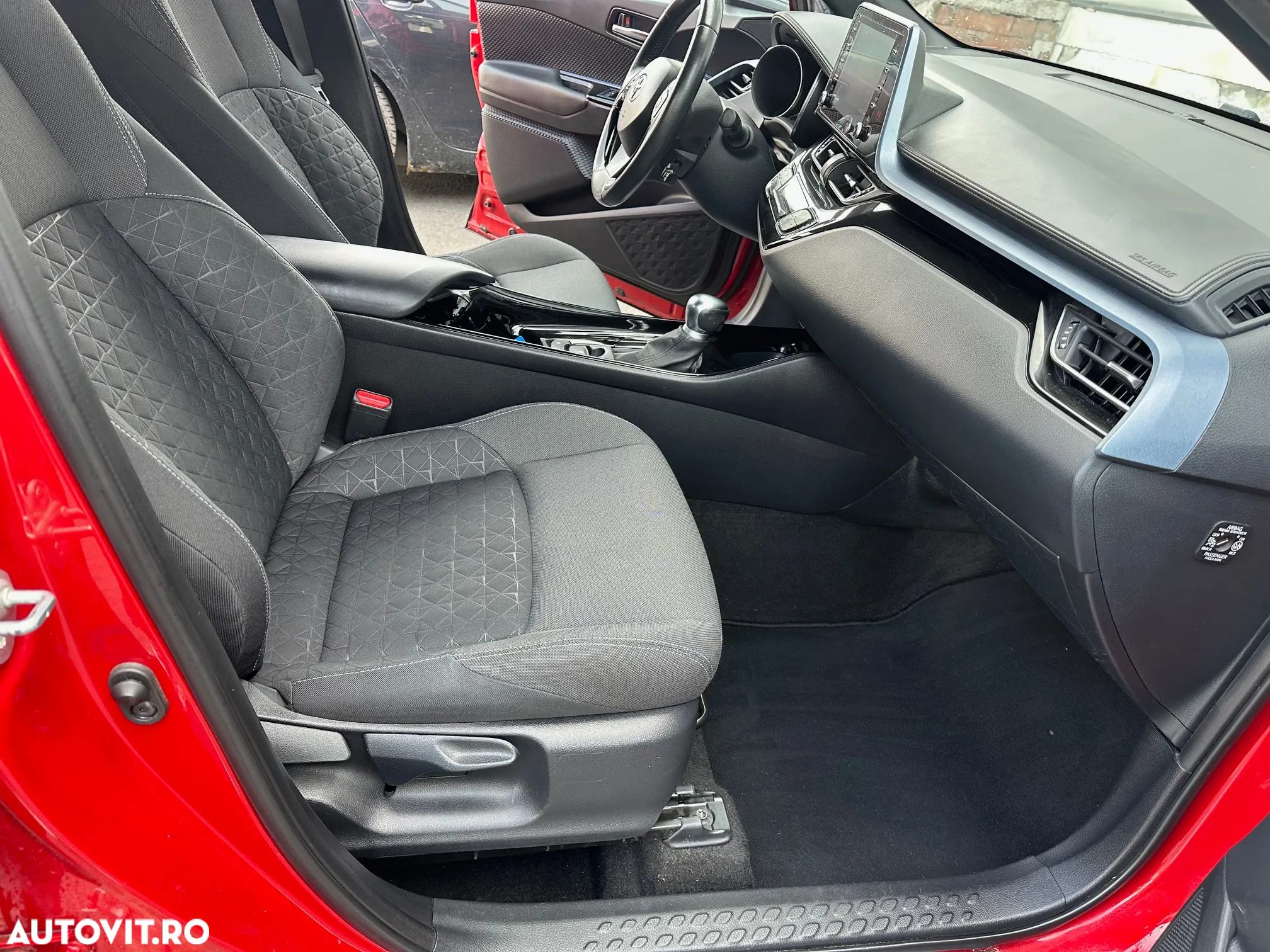 Toyota C-HR 2.0 HSD 184 CP 4x2 CVT Classy - 26