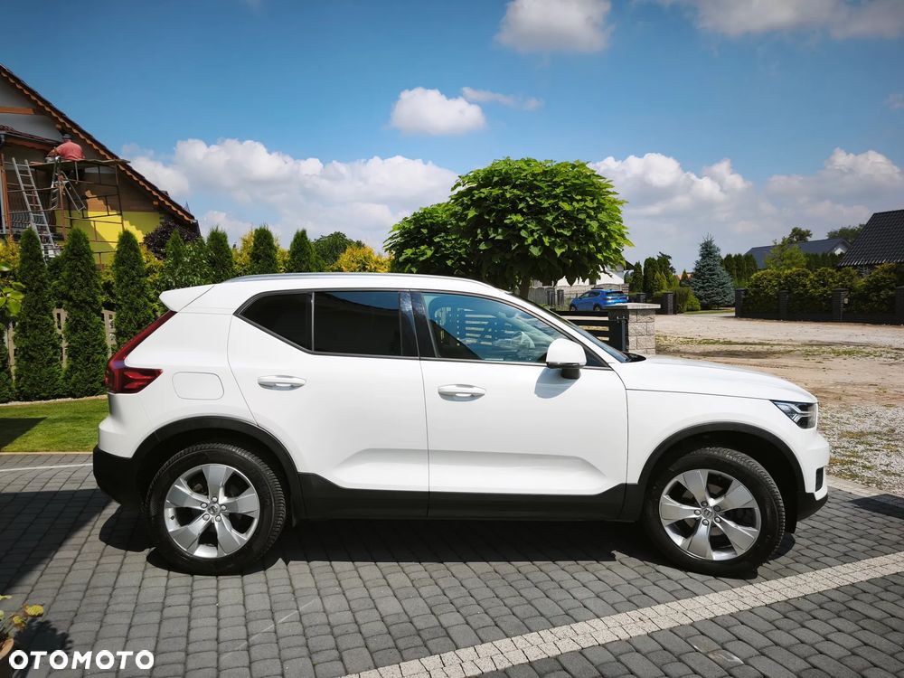 Volvo XC 40 T3 Momentum - 25