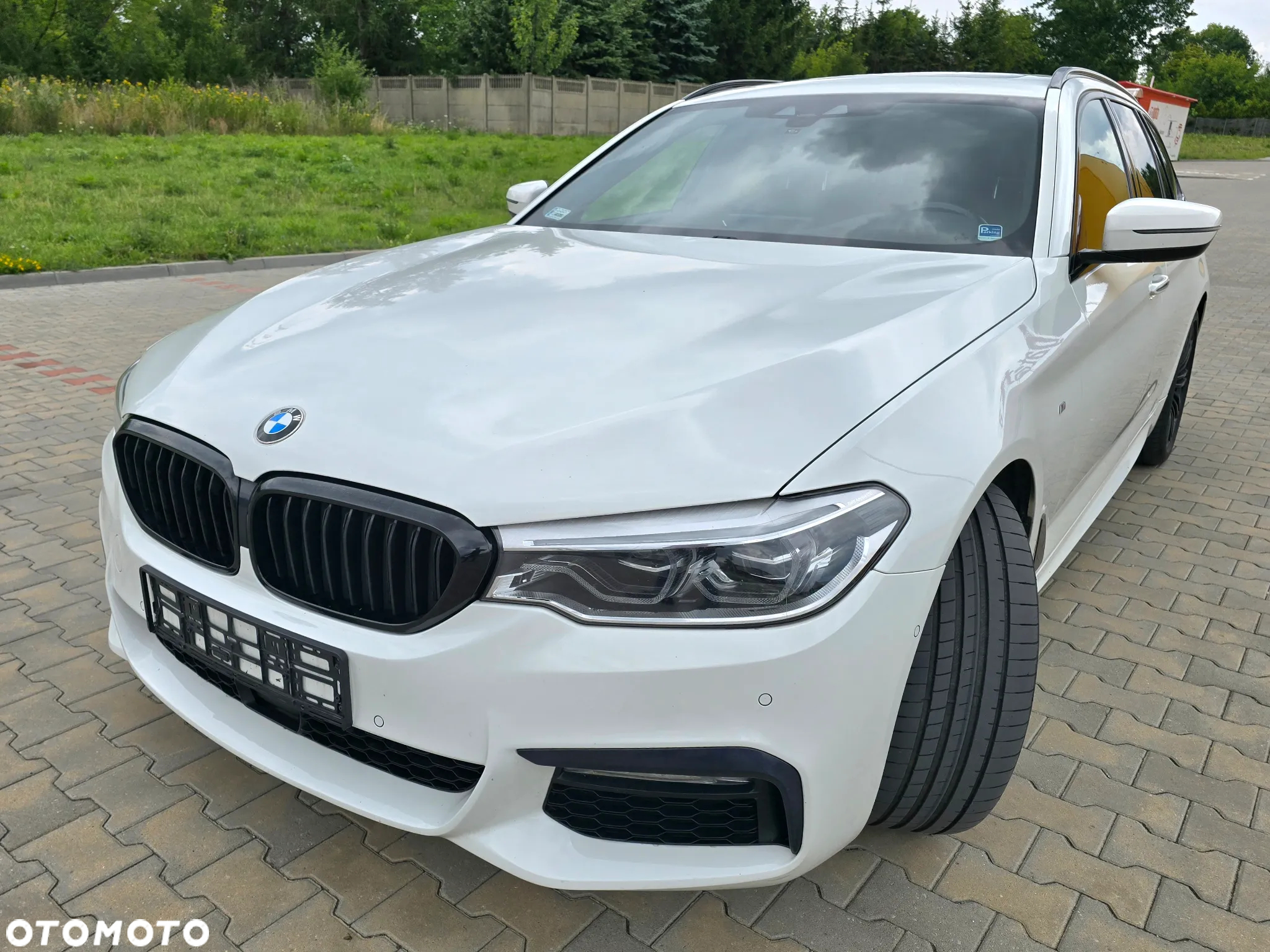 BMW Seria 5 530i xDrive Touring - 4