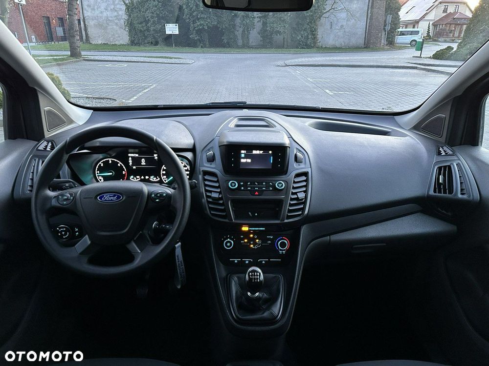 Ford Transit Connect - 13