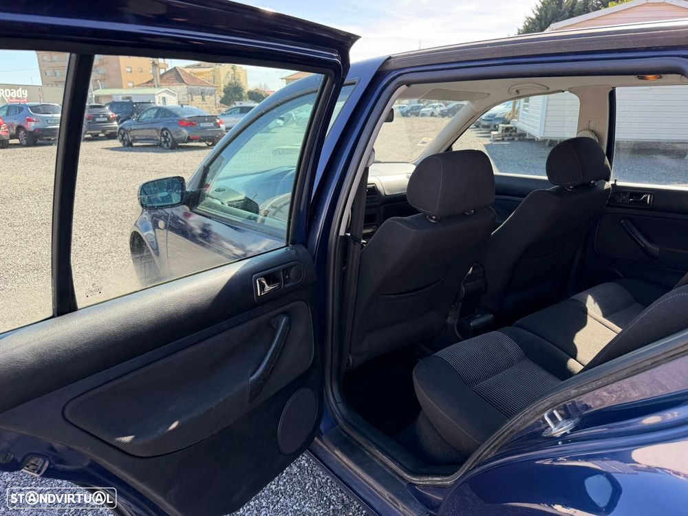 VW Golf 1.9 TDi Highline - 14