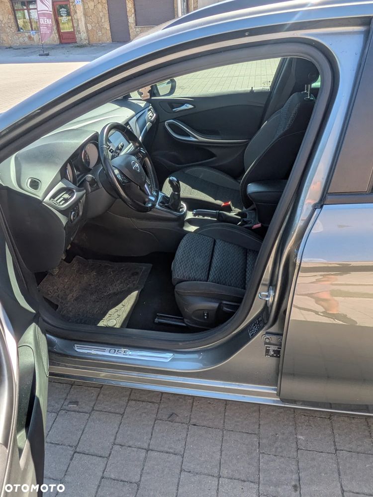 Opel Astra 1.2 Turbo Start/Stop 120 Jahre - 8