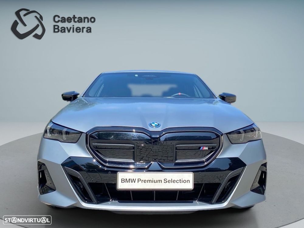 BMW i5 M60 xDrive Pack Desportivo M Pro - 32