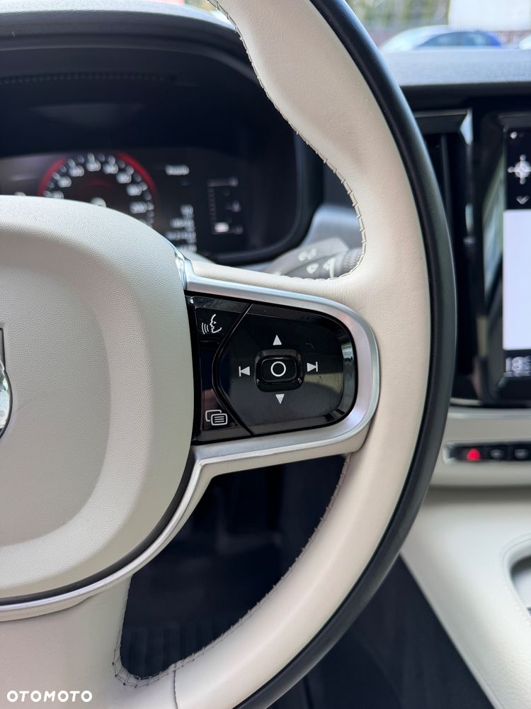 Volvo S90 D4 Inscription - 12