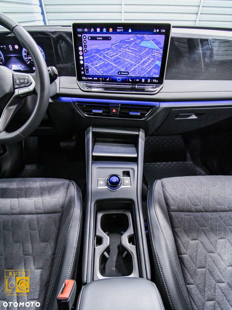 Volkswagen Tiguan 1.5 eTSI Elegance DSG - 17