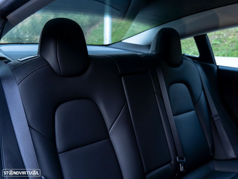 Tesla Model 3 Standard Range Plus RWD - 30