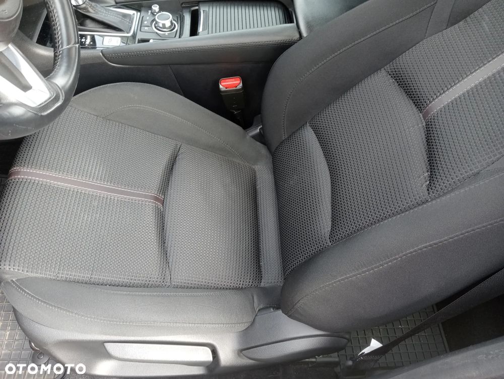 Mazda 3 - 17