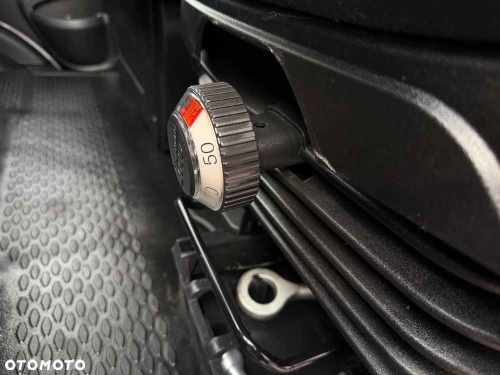 Iveco Daily 10 EP Izoterma Winda - 17