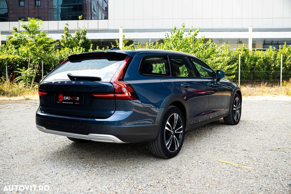 Volvo V90 V90CC B5 MHEV AT AWD Core - 3