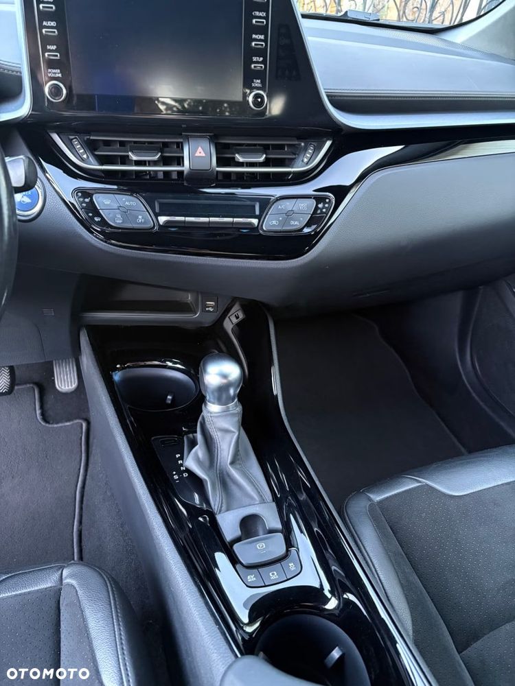 Toyota C-HR 2.0 Lounge - 11