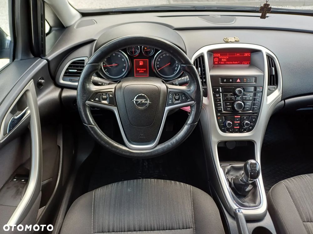 Opel Astra 1.4 Turbo - 11