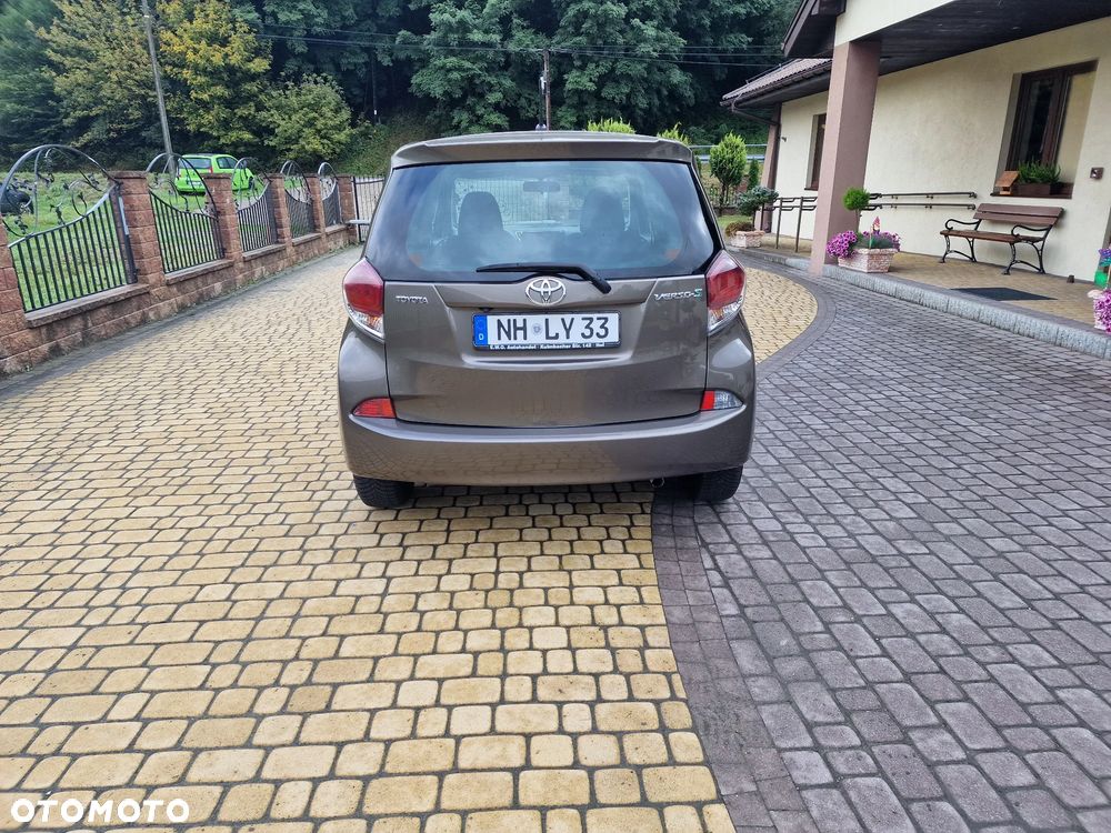 Toyota Verso S - 6