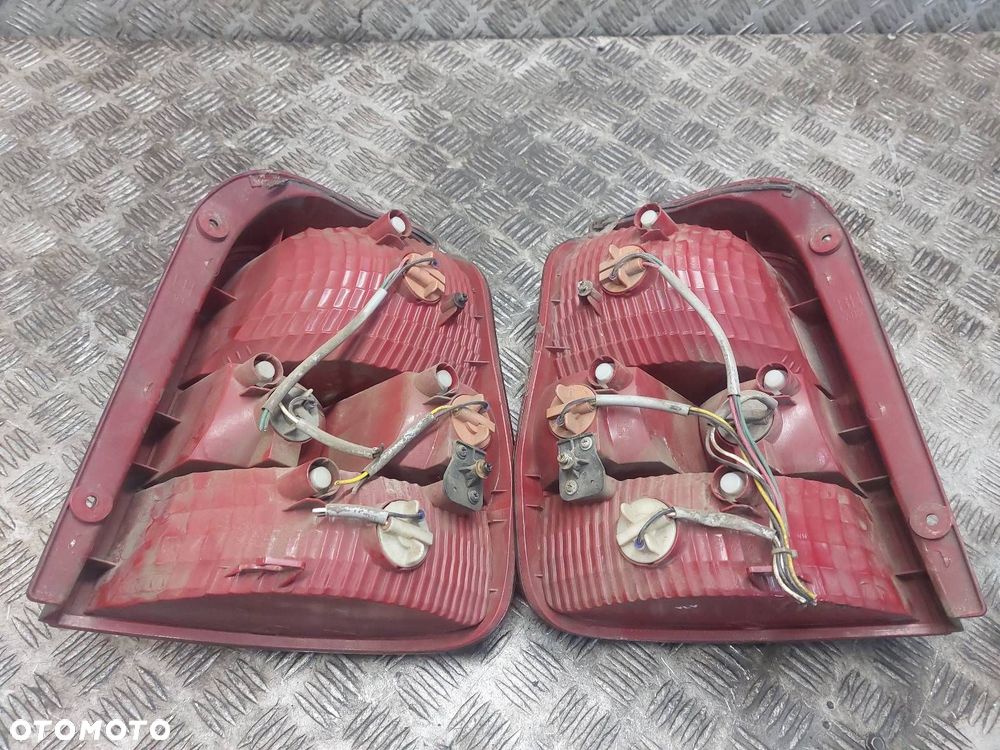 LAMPA LEWY TYŁ + PRAWY TYŁ KOMPLET KIA CARNIVAL I LIFT - 5