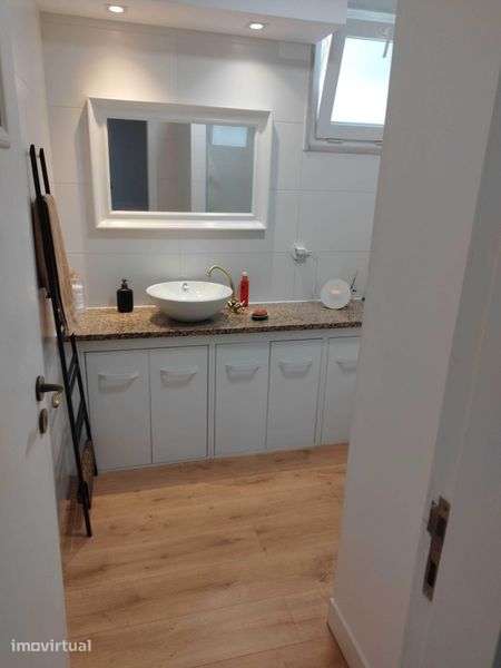 T4 Remodelado nos Olivais Sul | Excelente Localização | Junto ao Metro - Grande imagem: 2/12