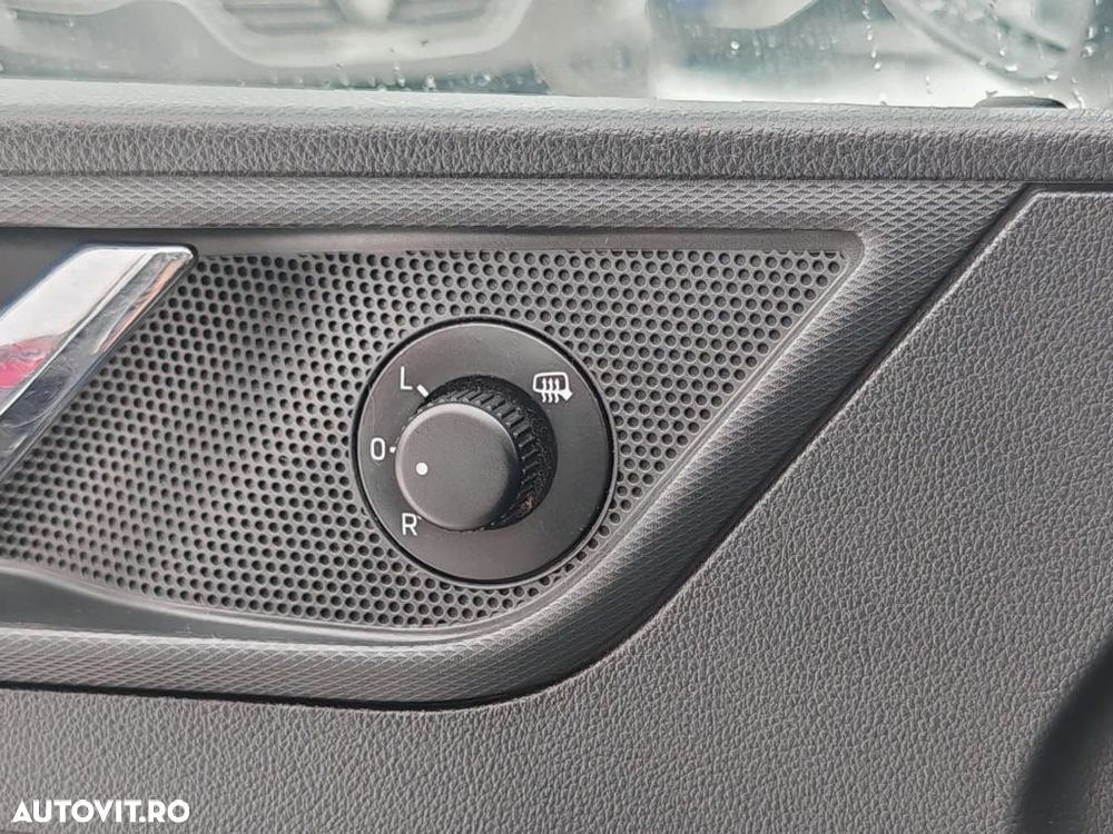 Skoda RAPID 1.4 TDI (Green tec) DSG Ambition - 19