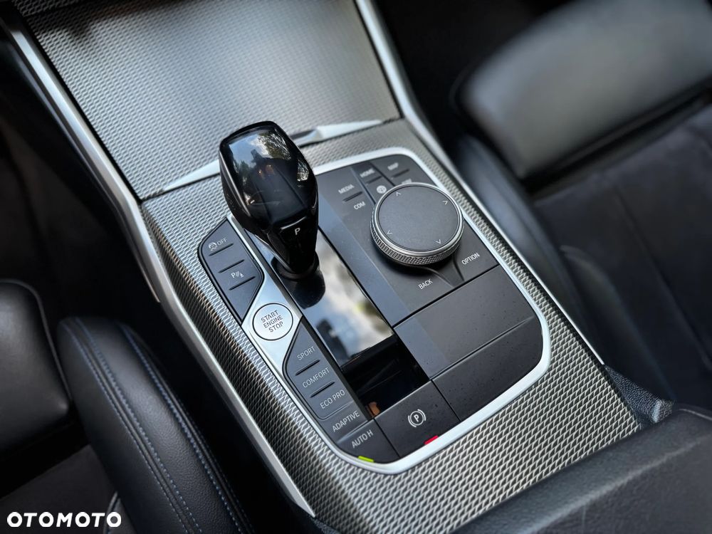 BMW Seria 3 318d M Sport - 39