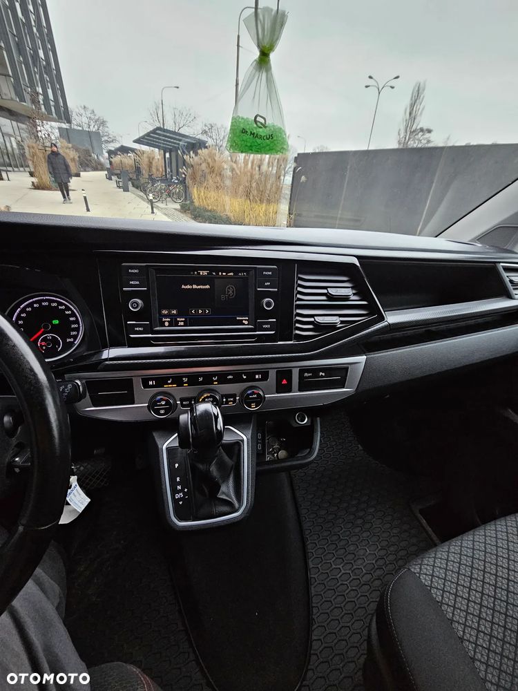 Volkswagen Multivan - 14