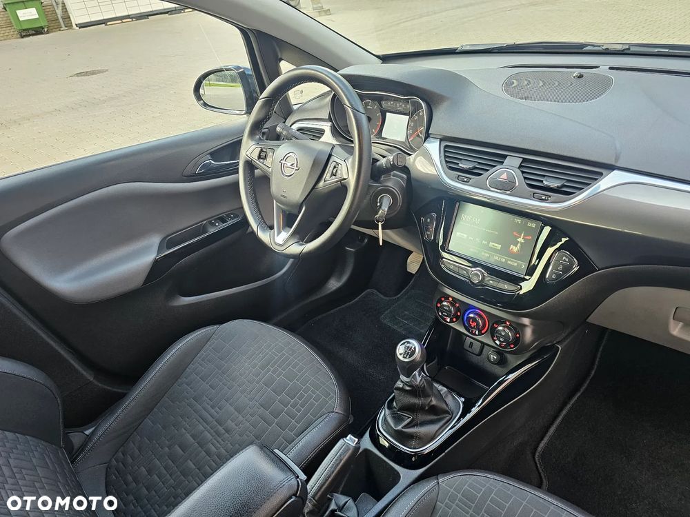 Opel Corsa 1.4 16V Cosmo - 7