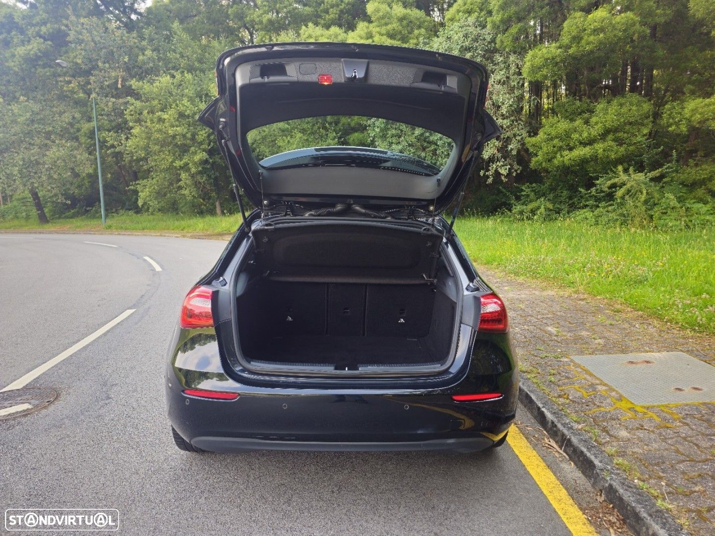 Mercedes-Benz A 180 d 7G-DCT - 29