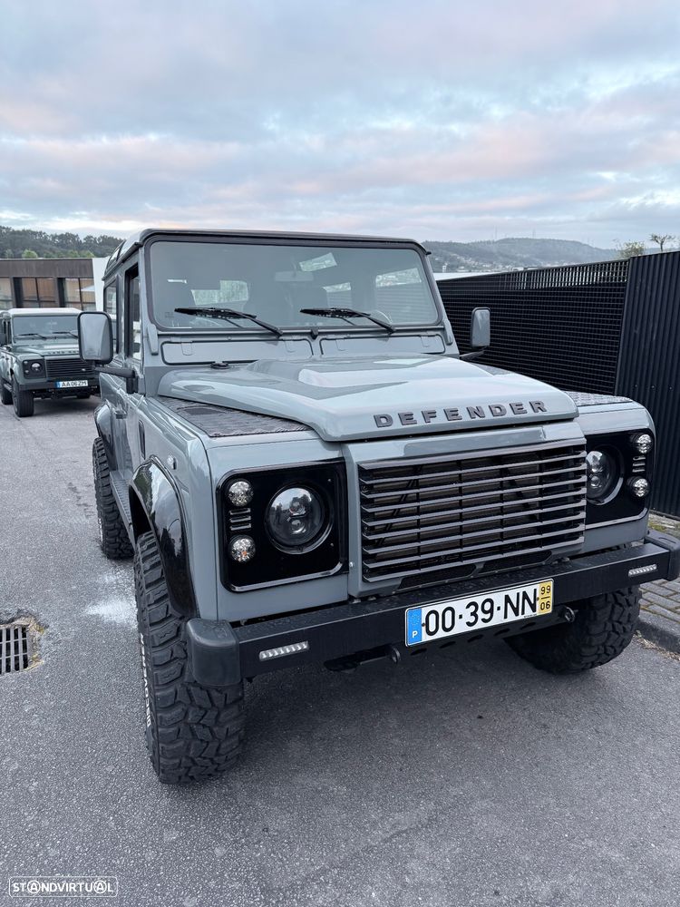 Land Rover Defender 90 2.5 TD5 Metal Top - 17