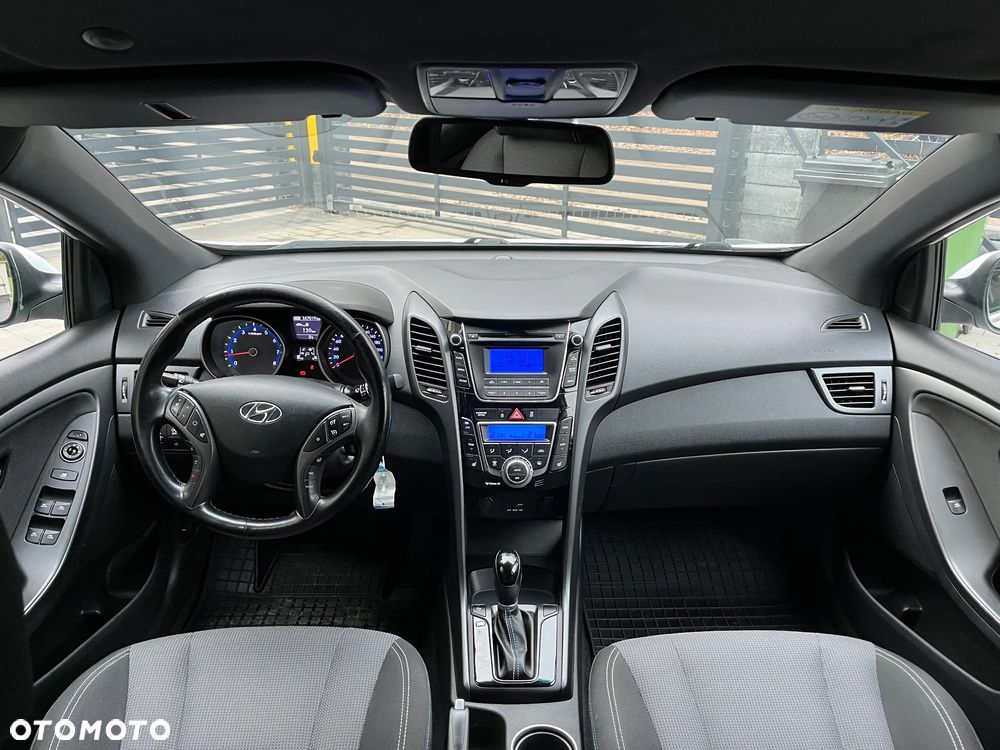 Hyundai i30 blue 1.6 GDI DCT Passion - 13