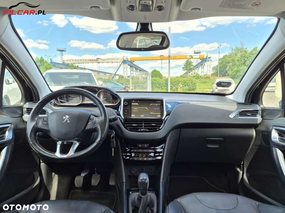 Peugeot 2008 - 12