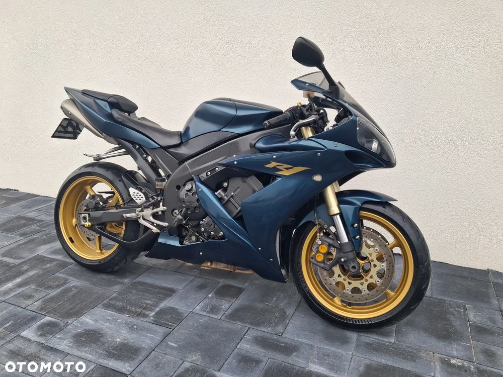 Yamaha R1