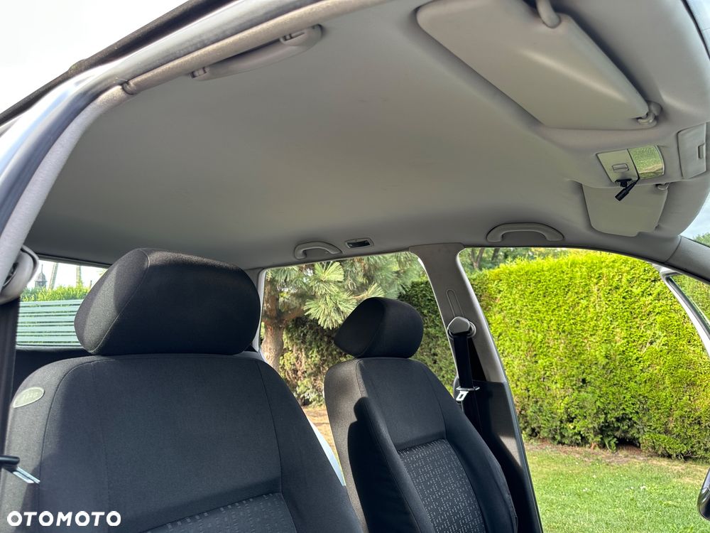 Volkswagen Golf 1.9 SDI Comfortline - 28