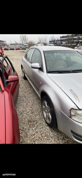 Dezmembrez Skoda Superb 1 - 1