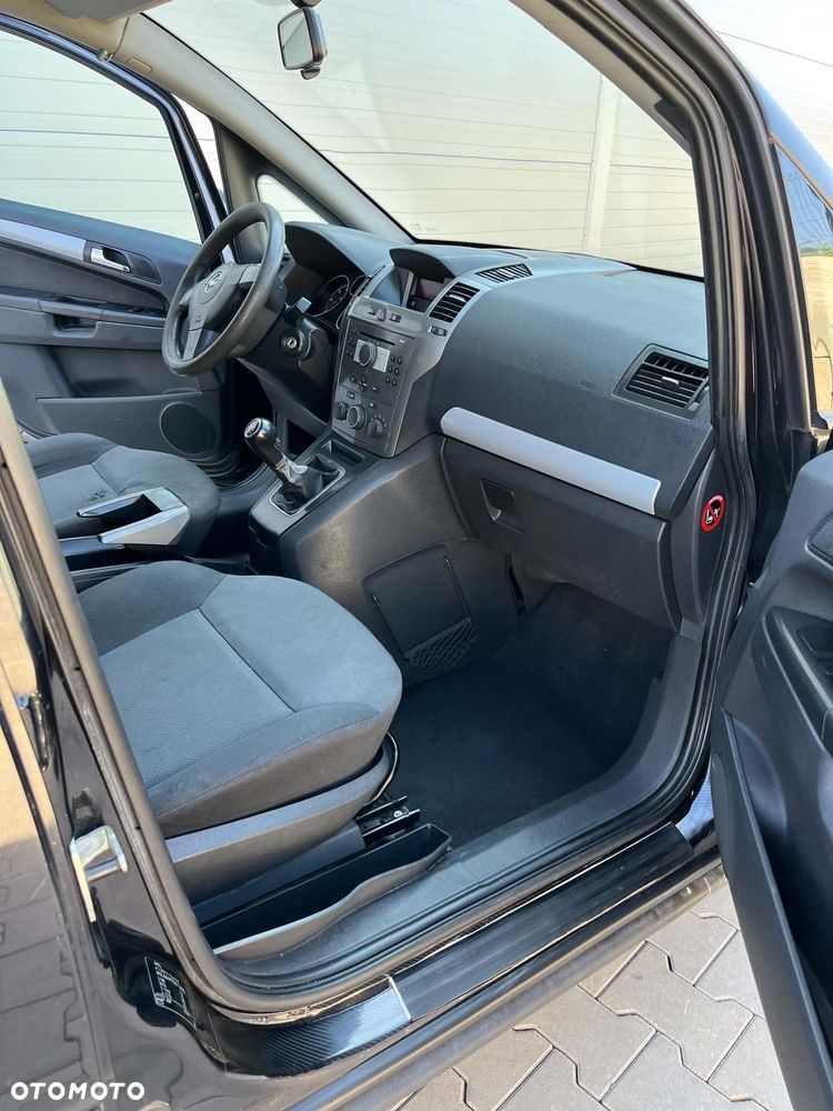 Opel Zafira 1.9 CDTI - 10