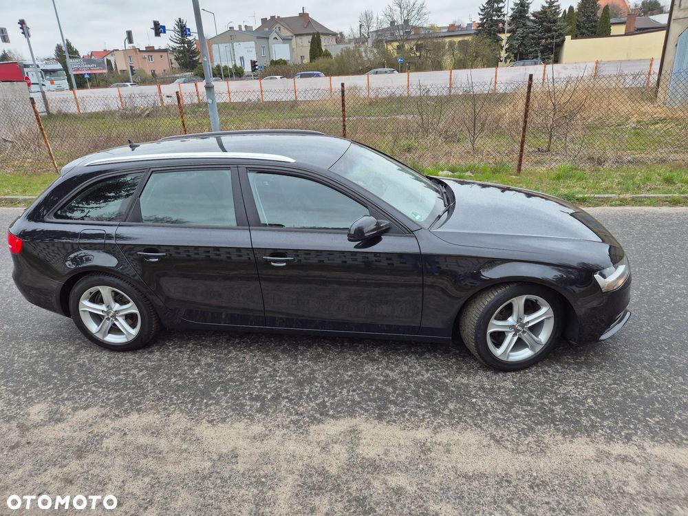 Audi A4 Avant 2.0 TDI DPF Ambiente - 11