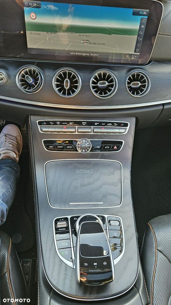 Mercedes-Benz CLS - 23