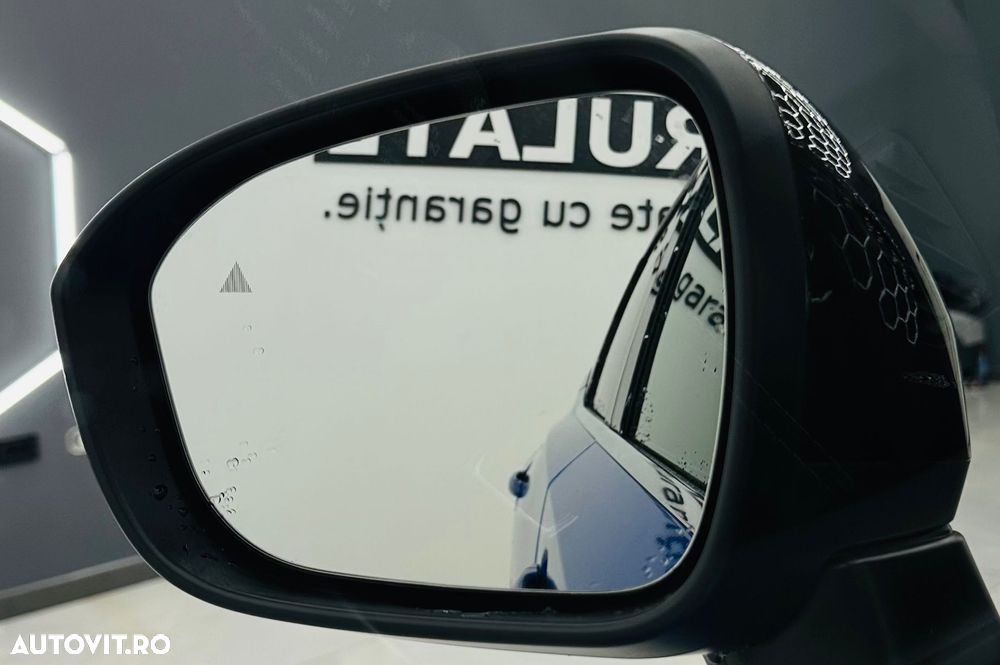 Nissan Qashqai 1.3 DIG-T MHEV Premiere Edition - 31