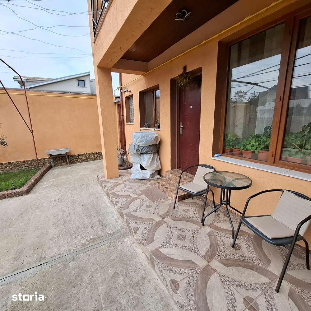Casa în Focșani - liniște, confort și tot orașul la câțiva pași - Imagine principală: 2/12