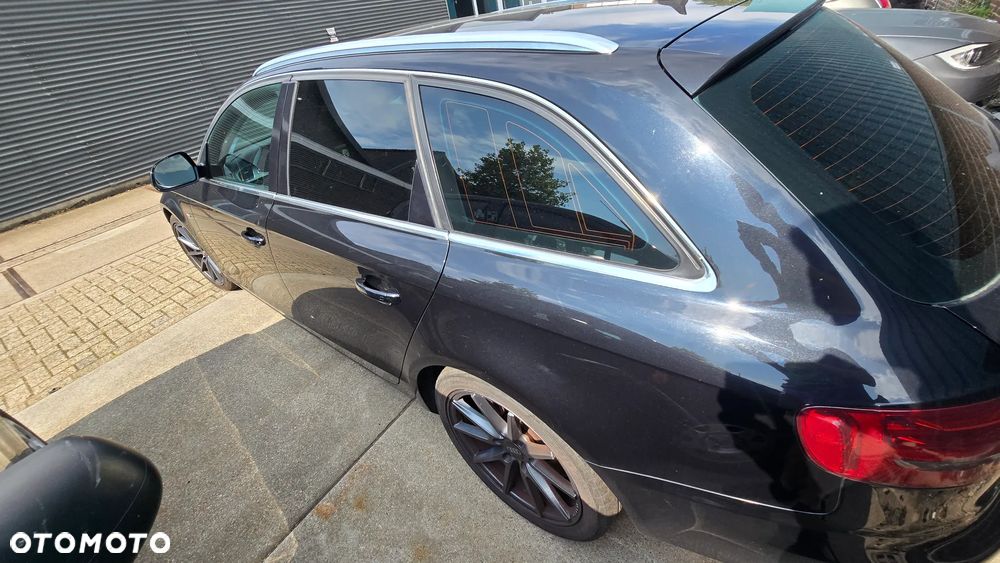 Audi A4 Avant - 4