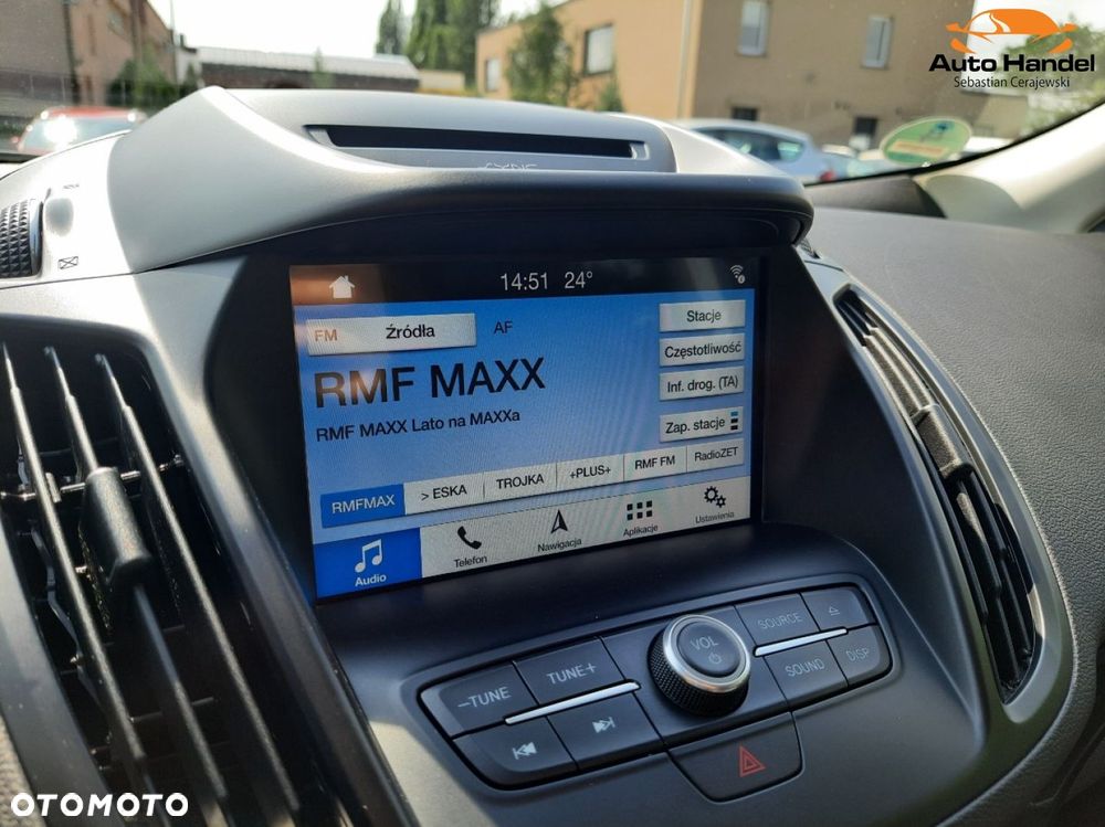 Ford Kuga 1.5 EcoBoost 2x4 Titanium - 24
