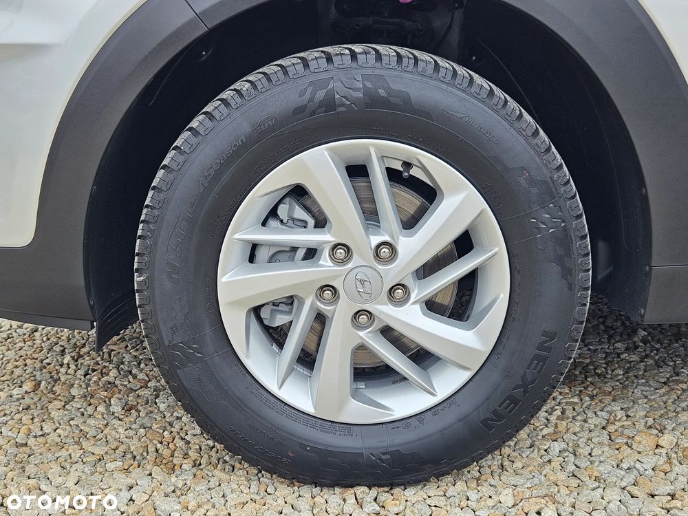 Hyundai Tucson 1.6 GDI BlueDrive Style 2WD - 34