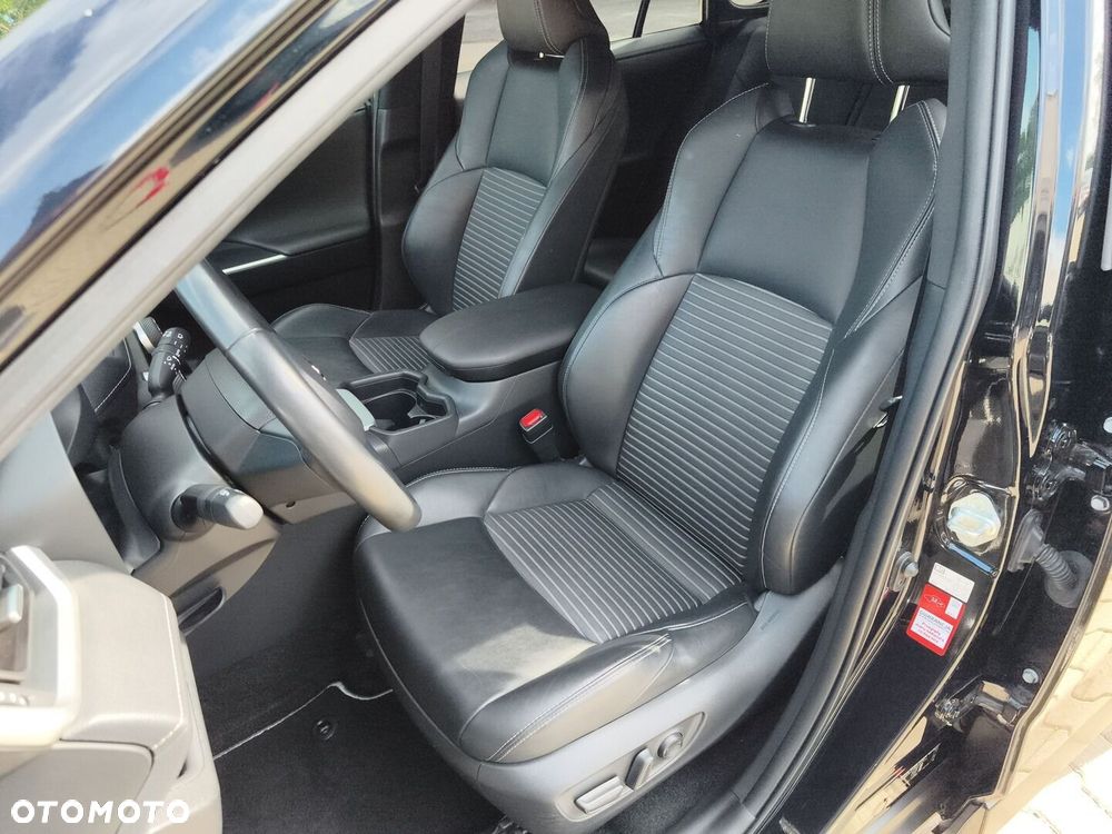 Toyota RAV4 2.5 Hybrid Black Edition by JBL 4x2 - 18