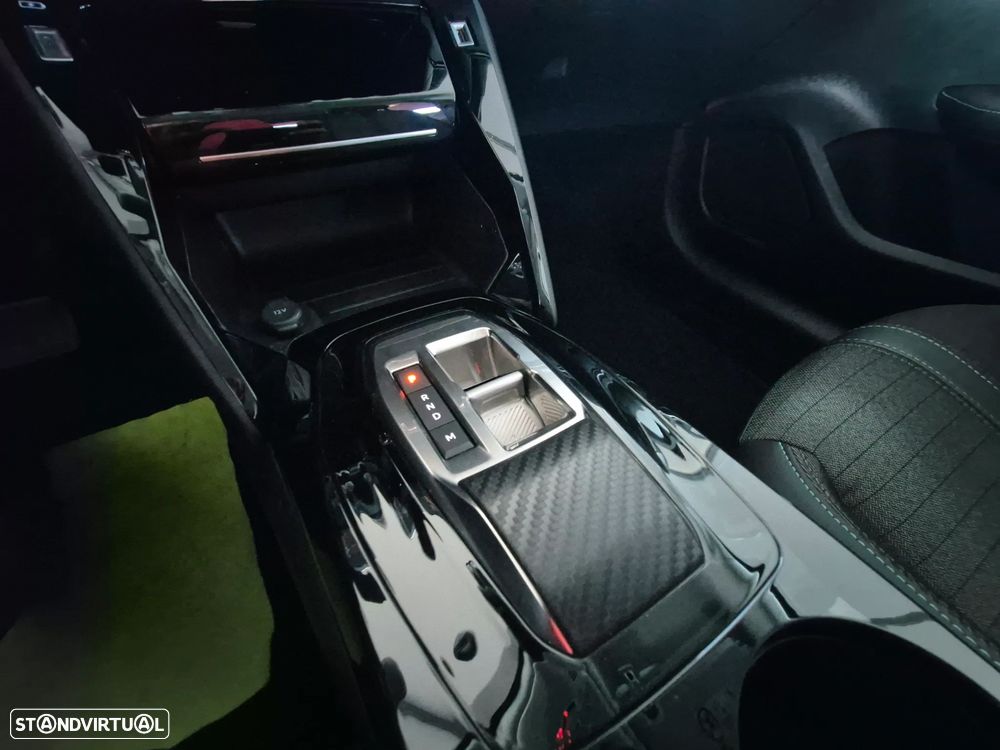 Peugeot 208 1.2 PureTech Allure Pack EAT8 - 9