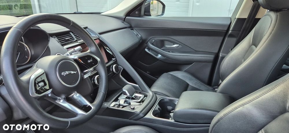 Jaguar E-Pace - 21